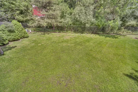 8885 Dryden Street Woodridge IL 60517
