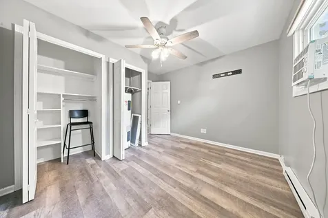 827 4TH Avenue Aurora IL 60505