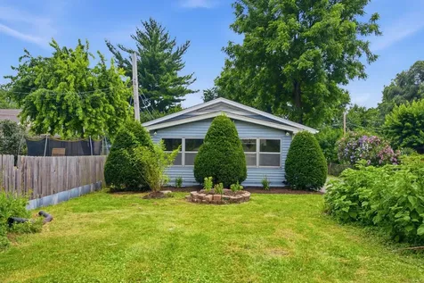 827 4TH Avenue Aurora IL 60505