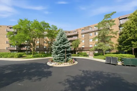 840 Wellington Avenue Elk Grove Village IL 60007