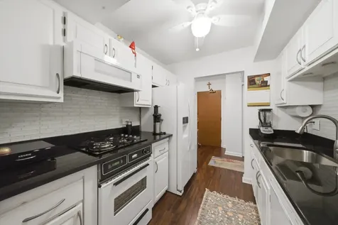 840 Wellington Avenue Elk Grove Village IL 60007