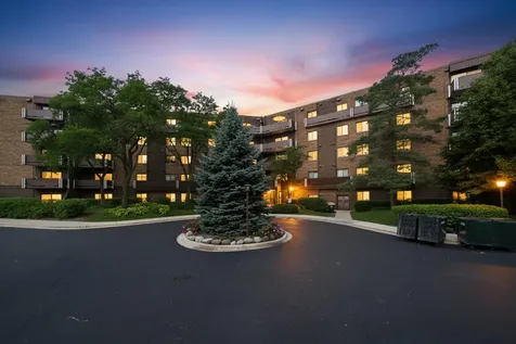 840 Wellington Avenue Elk Grove Village IL 60007