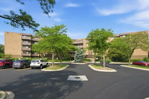 840 Wellington Avenue Elk Grove Village IL 60007