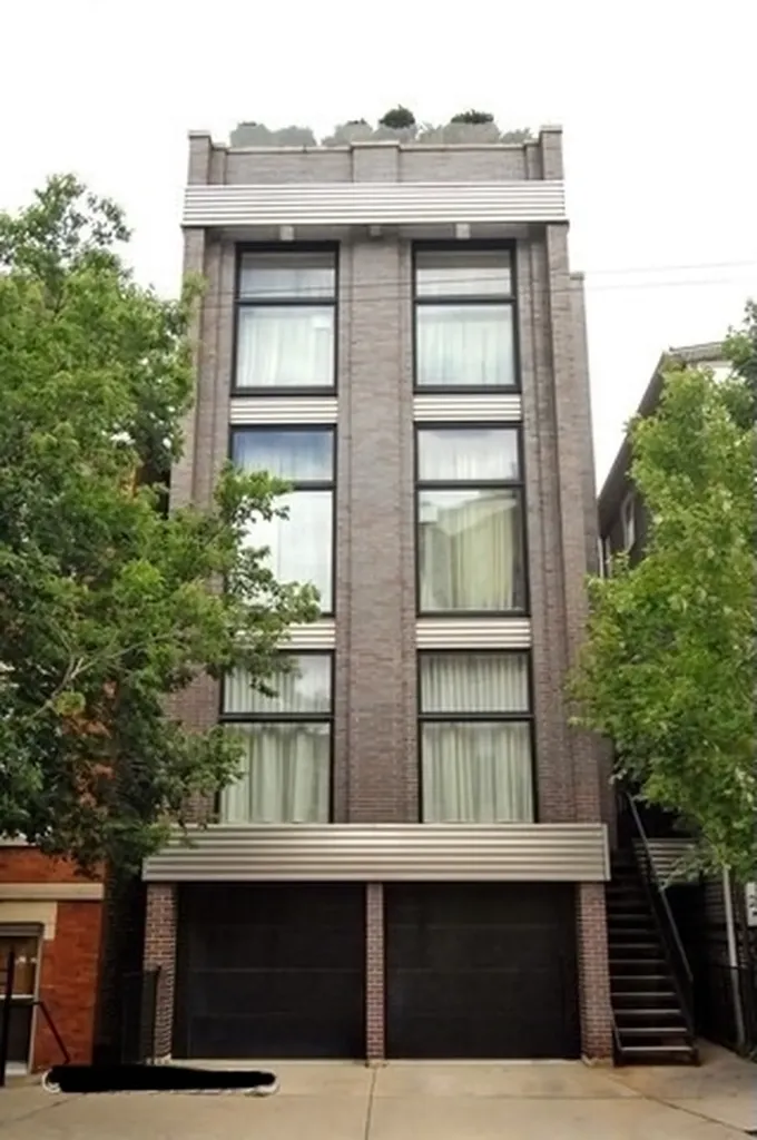813 North May Street Chicago IL 60642