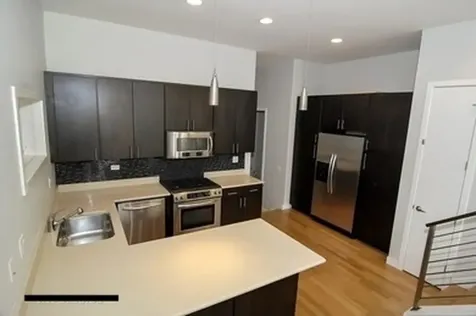 813 North May Street Chicago IL 60642