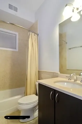 813 North May Street Chicago IL 60642