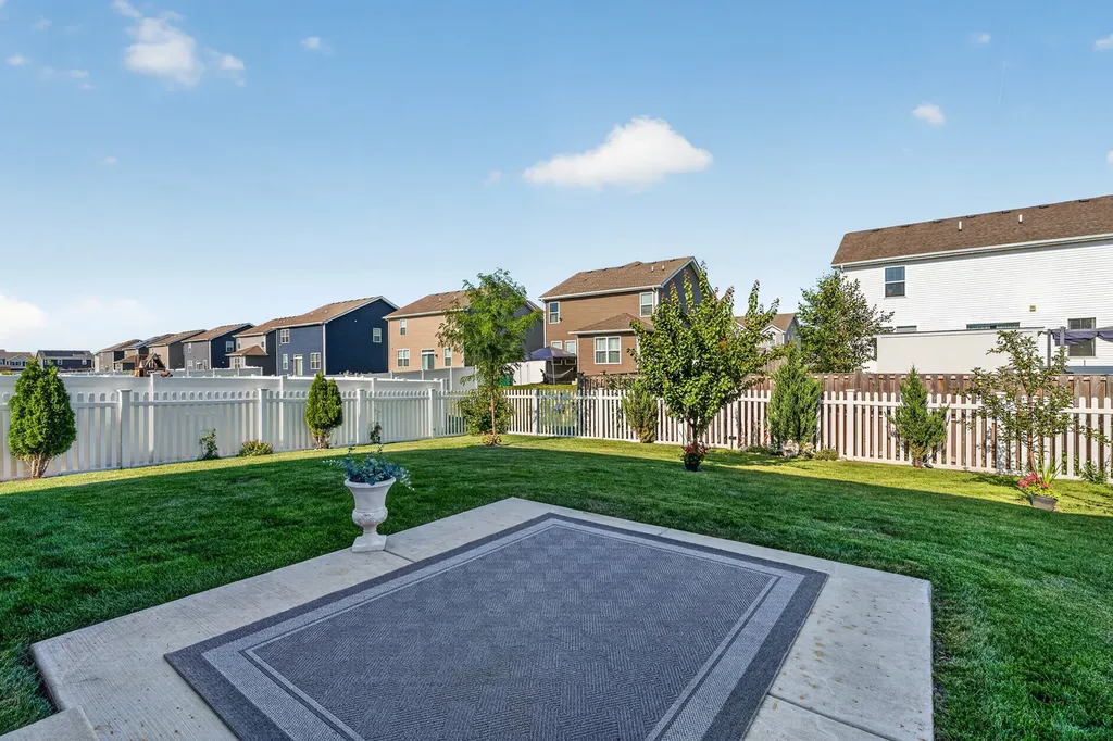 2102 Daly Lane Plainfield IL 60586