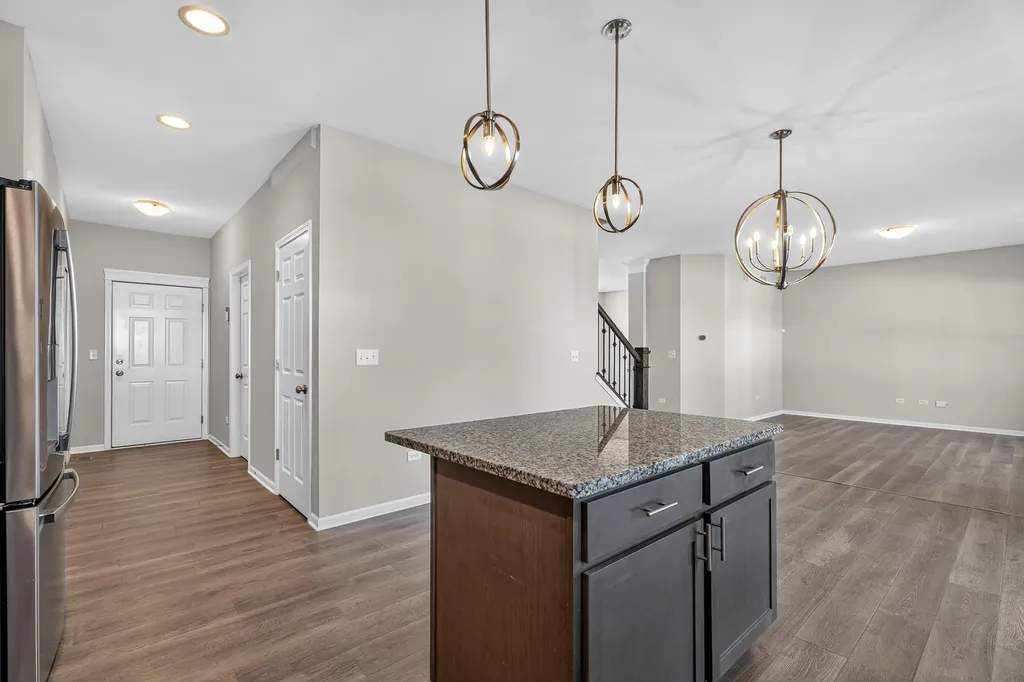 2102 Daly Lane Plainfield IL 60586