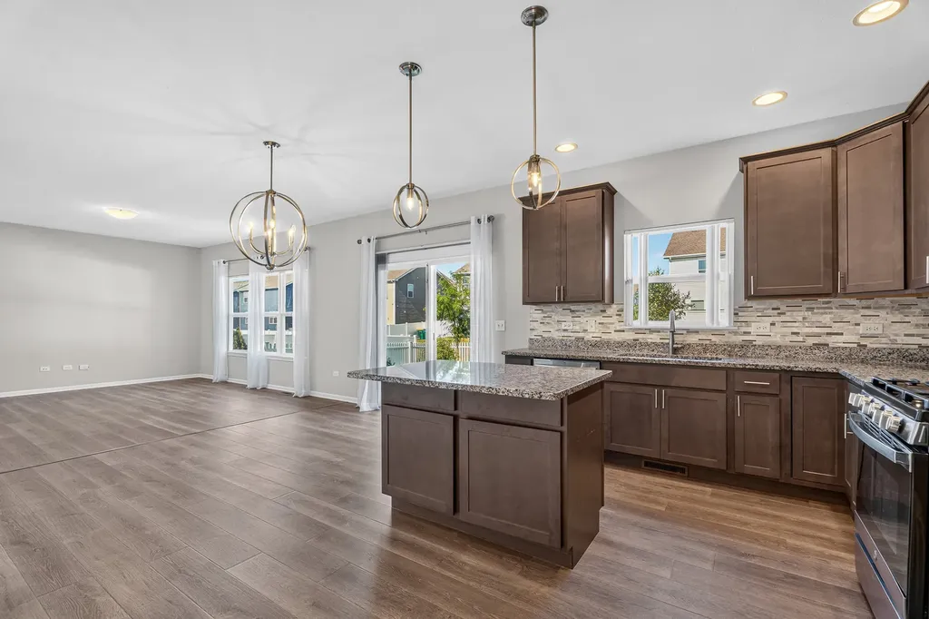 2102 Daly Lane Plainfield IL 60586