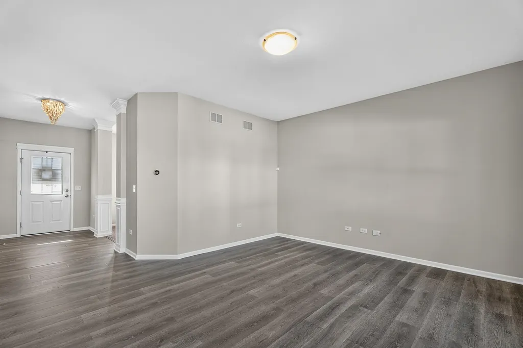 2102 Daly Lane Plainfield IL 60586