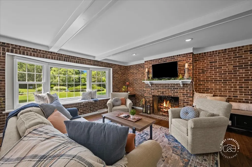 1509 Bonaventure Drive Naperville IL 60563