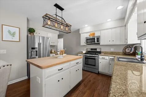 1509 Bonaventure Drive Naperville IL 60563