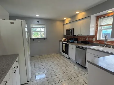 8418 West Crain Street Niles IL 60714