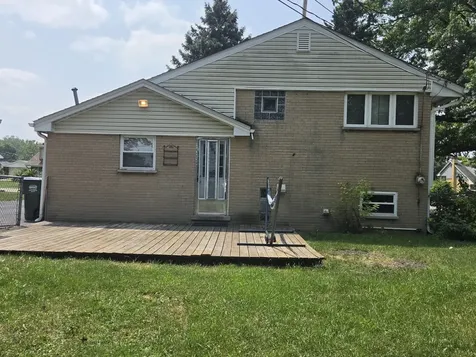 8418 West Crain Street Niles IL 60714