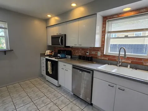 8418 West Crain Street Niles IL 60714