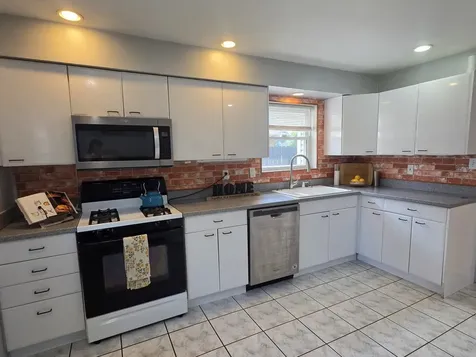 8418 West Crain Street Niles IL 60714