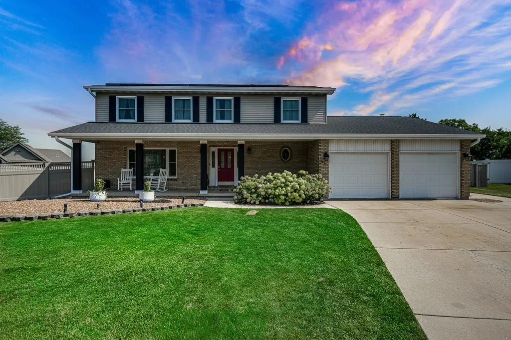 811 1ST Court Manhattan IL 60442