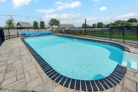 811 1ST Court Manhattan IL 60442