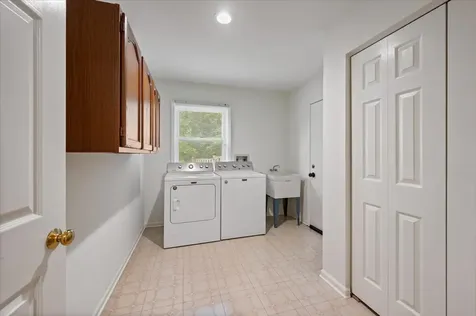 4312 Ivy Lane Glenview IL 60026