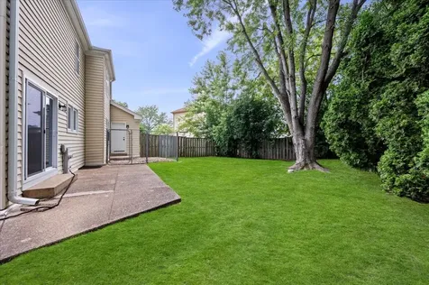 4312 Ivy Lane Glenview IL 60026