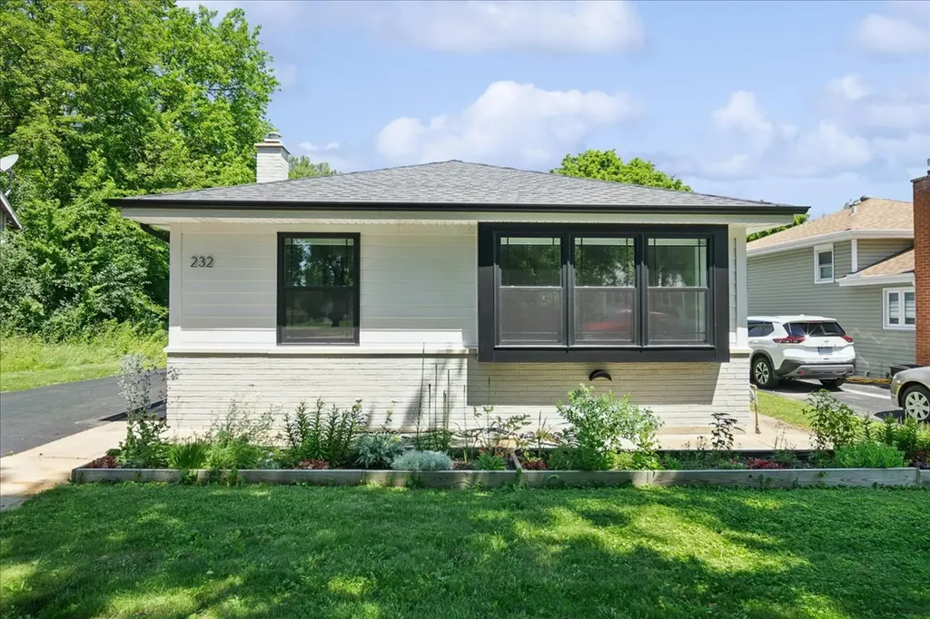 232 East 55th Street Westmont IL 60559