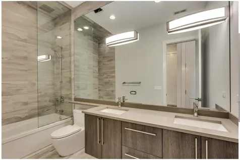 2805 West Cortland Street Chicago IL 60647