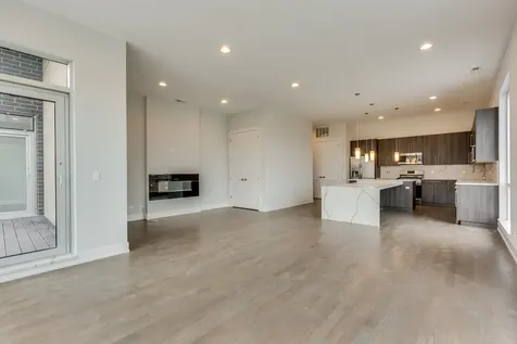 2805 West Cortland Street Chicago IL 60647
