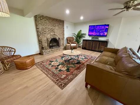 195 Clover Hill Lane North Barrington IL 60010