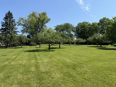 195 Clover Hill Lane North Barrington IL 60010