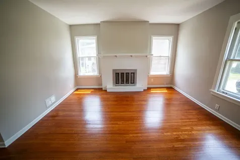 11359 South Bell Avenue Chicago IL 60643