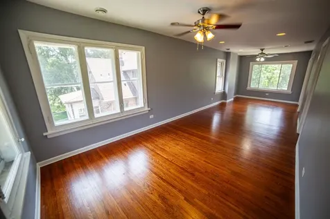 11359 South Bell Avenue Chicago IL 60643