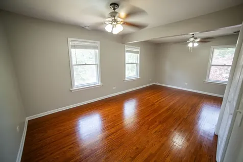 11359 South Bell Avenue Chicago IL 60643