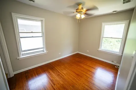 11359 South Bell Avenue Chicago IL 60643