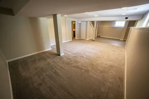 11359 South Bell Avenue Chicago IL 60643