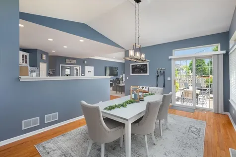 804 South Sparkle Court Oswego IL 60543