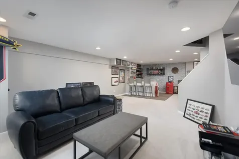 804 South Sparkle Court Oswego IL 60543