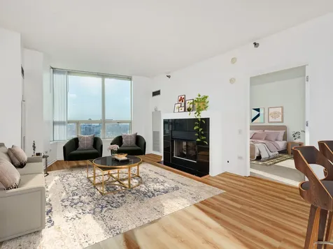 600 North Kingsbury Street Chicago IL 60610