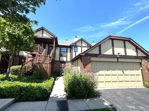 382 Sandhurst Circle Glen Ellyn IL 60137