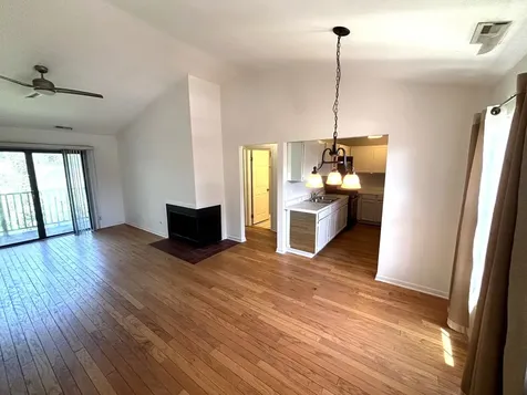 382 Sandhurst Circle Glen Ellyn IL 60137