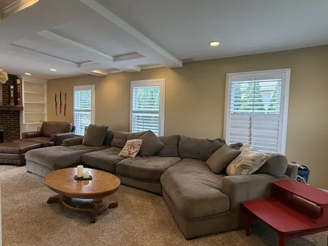 1683 Castaway Court Hoffman Estates IL 60010