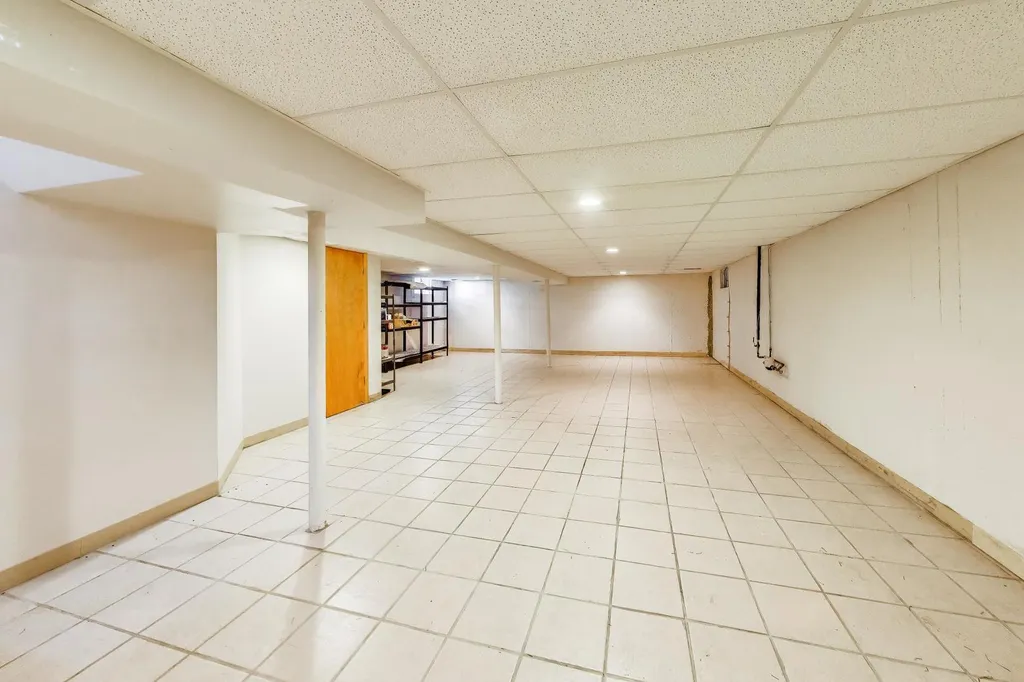 249 Sunrise Avenue Willowbrook IL 60527