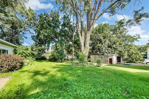 249 Sunrise Avenue Willowbrook IL 60527