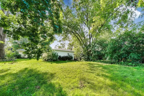 249 Sunrise Avenue Willowbrook IL 60527