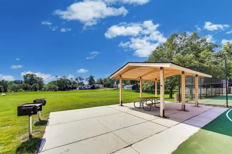 249 Sunrise Avenue Willowbrook IL 60527