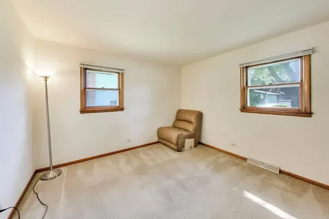 249 Sunrise Avenue Willowbrook IL 60527