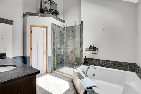 735 Queensgate Circle Sugar Grove IL 60554