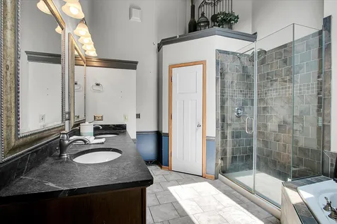 735 Queensgate Circle Sugar Grove IL 60554