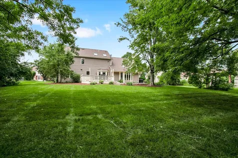 735 Queensgate Circle Sugar Grove IL 60554