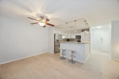 425 Home Avenue Oak Park IL 60302