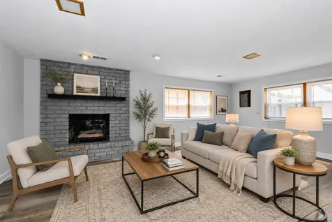 9336 Moody Avenue Oak Lawn IL 60453